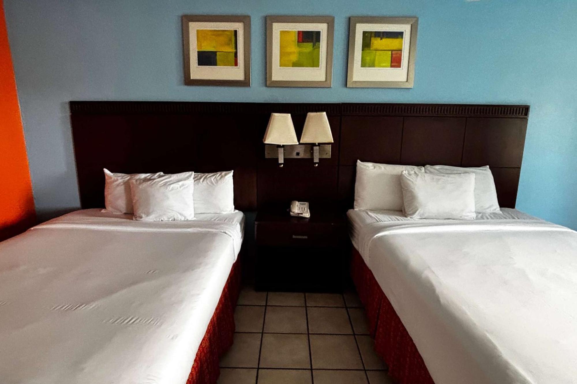 Ramada By Wyndham Flamingo Water Park Hotel Kissimmee Eksteriør billede
