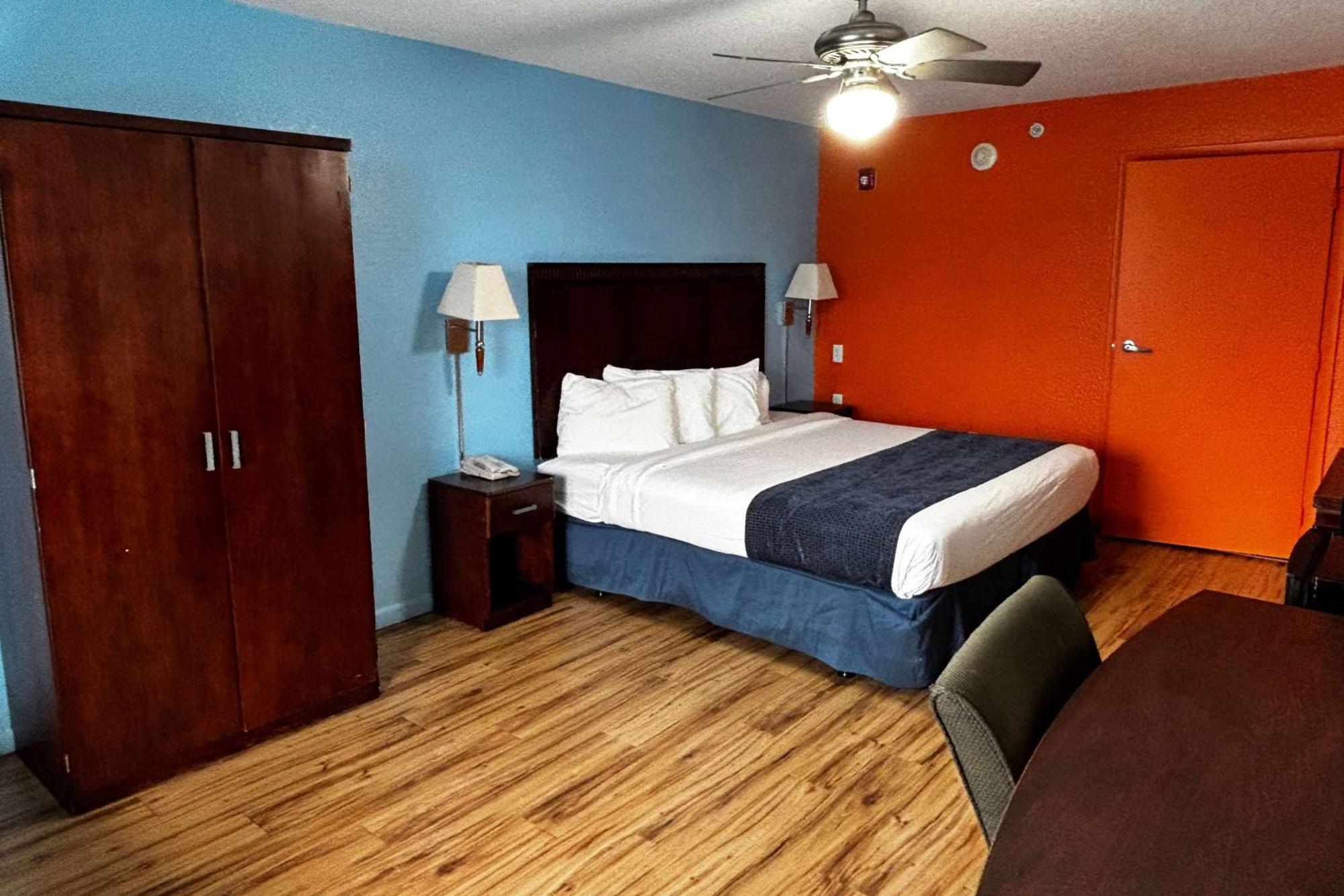 Ramada By Wyndham Flamingo Water Park Hotel Kissimmee Eksteriør billede