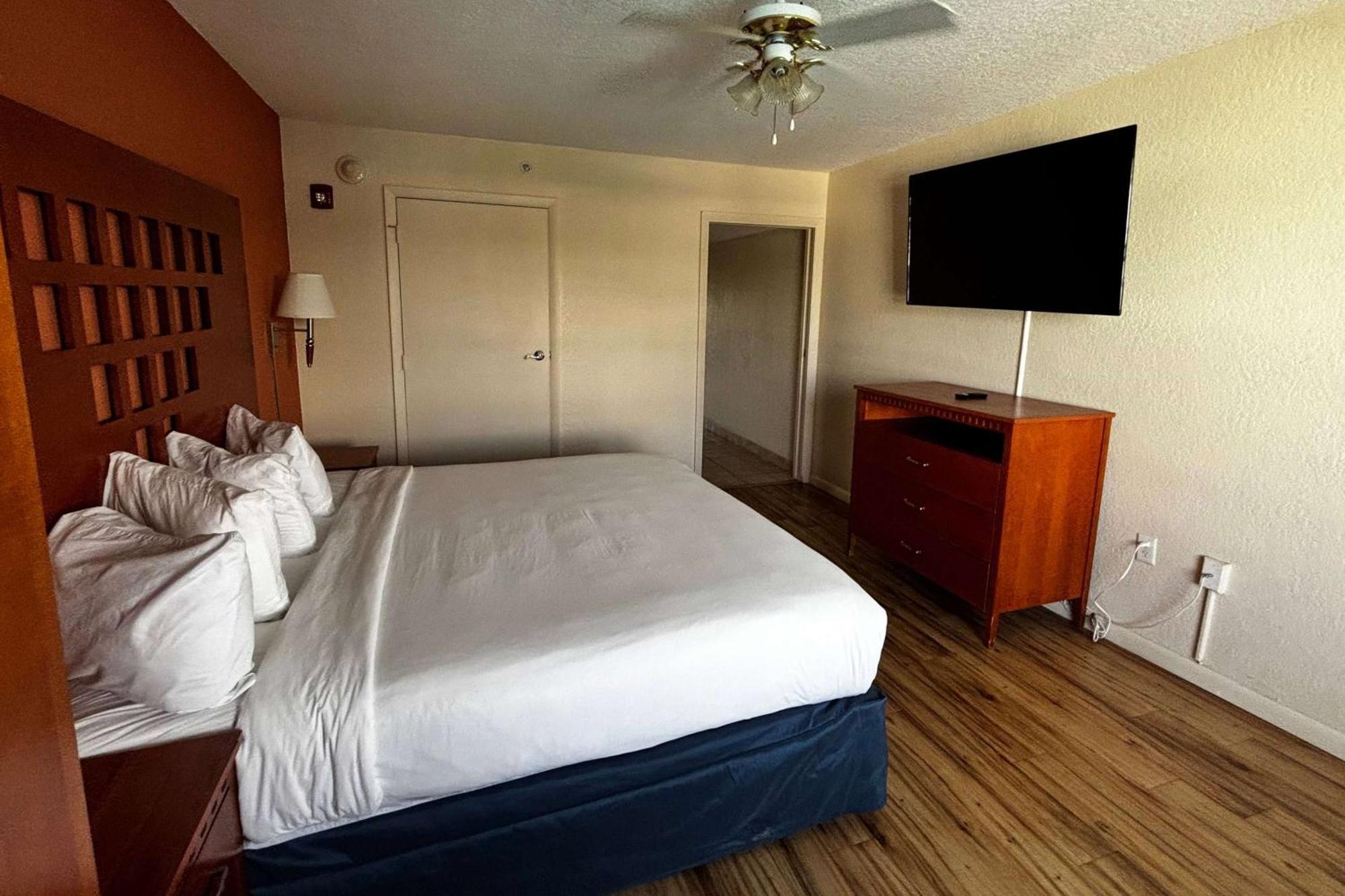Ramada By Wyndham Flamingo Water Park Hotel Kissimmee Eksteriør billede