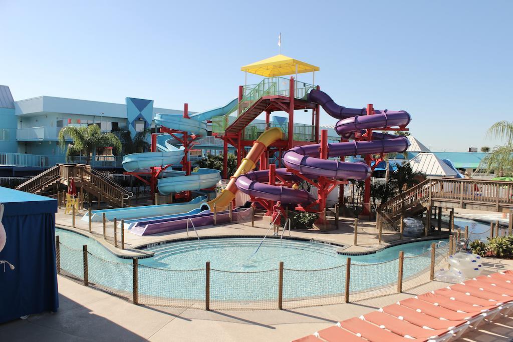 Ramada By Wyndham Flamingo Water Park Hotel Kissimmee Eksteriør billede